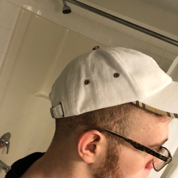 SOLD❗️Small/Youths Burberry Baseball Cap - Picture 8 of 8